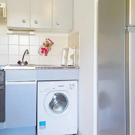 Apartment T2 A Bormes-les-mimosas, Proche Et Commerces, Parking Inclus, Animaux Acceptes Bormes-les-Mimosas